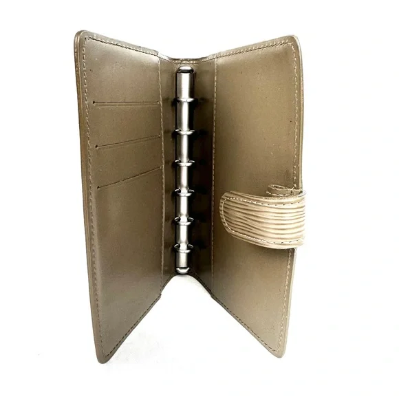 🌎 Louis Vuitton Passpoet Agenda Wallet - Picture 10 of 13